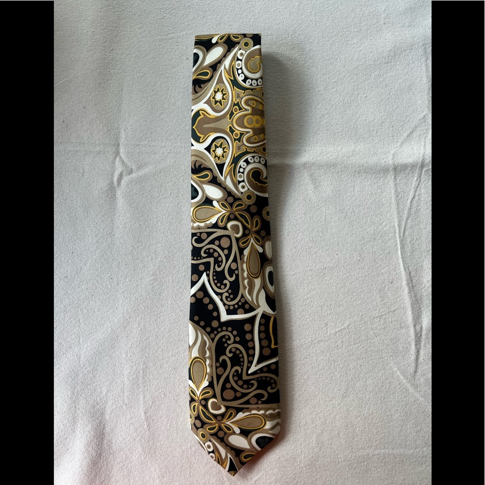 Nicole Miller silk neck tie